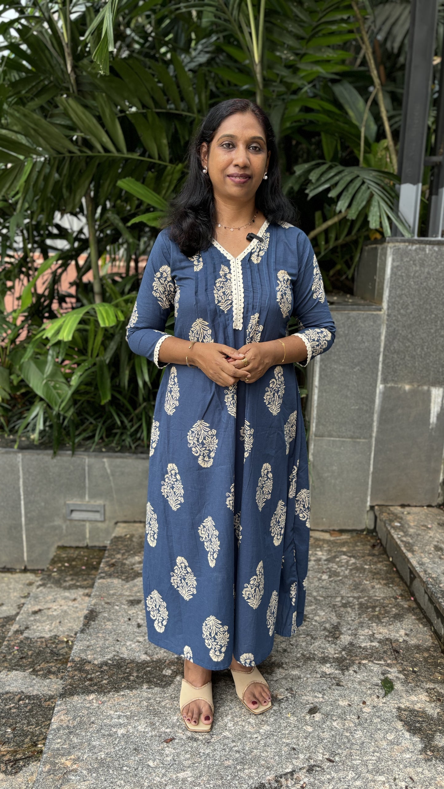 Maanvi Blue Cotton A-Line Kurti with Pintuck & Lace Detail | V-Neck | MA-2066
