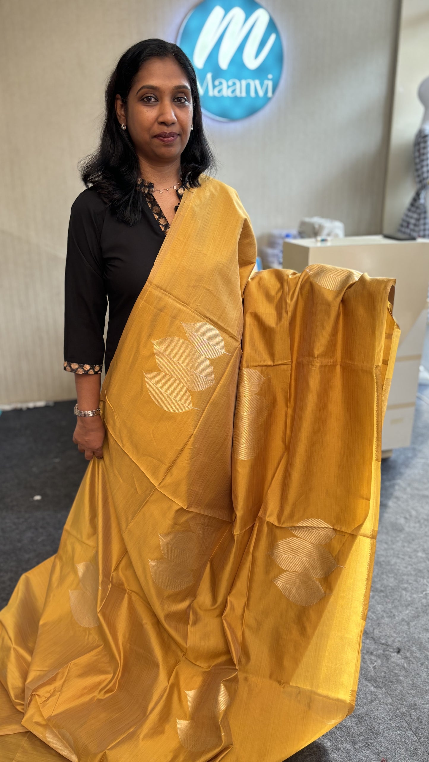 MAANVI SEMI SILK SAREE_MA-1012