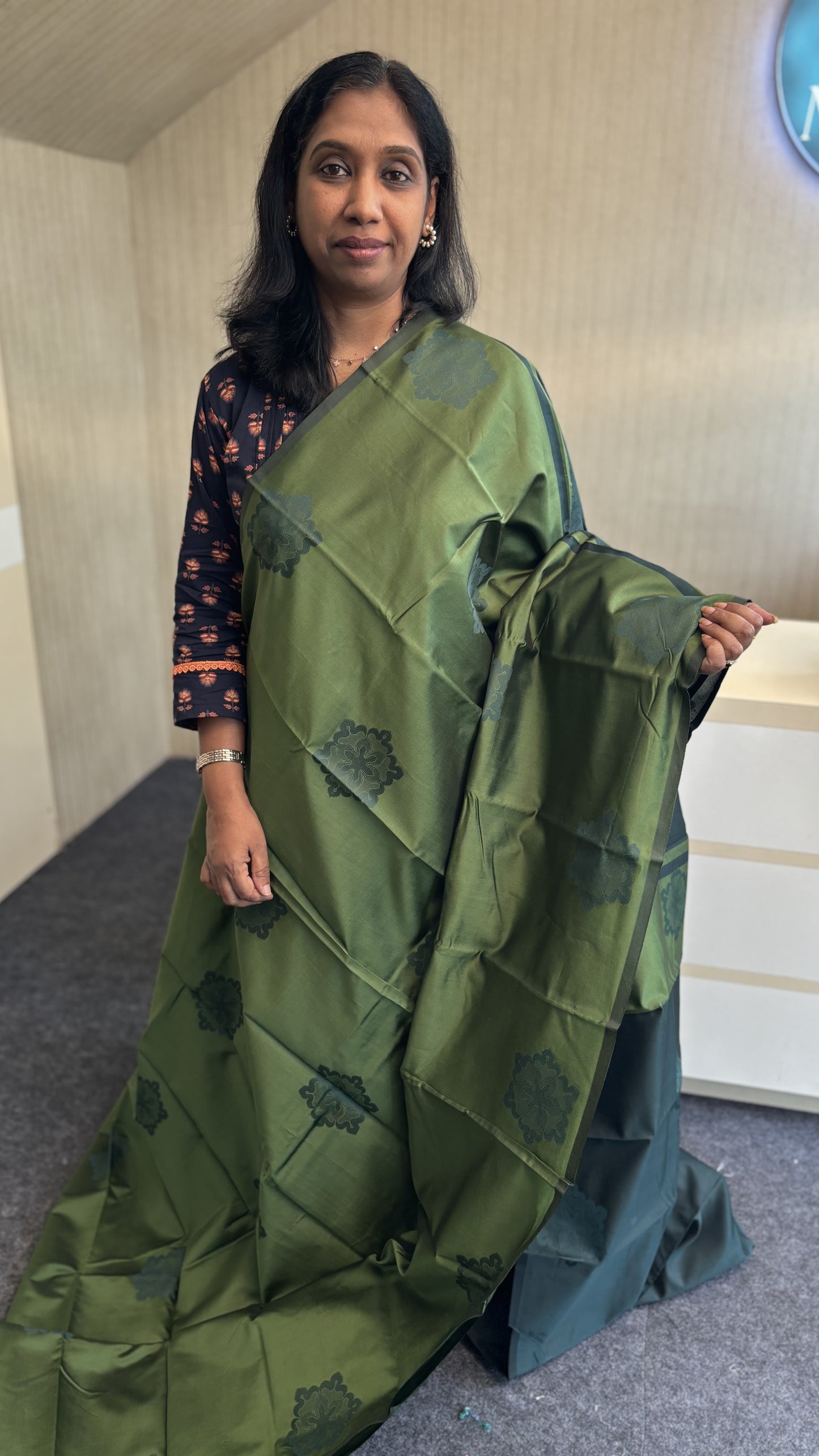 MAANVI SEMI SILK SAREE_MA-1014