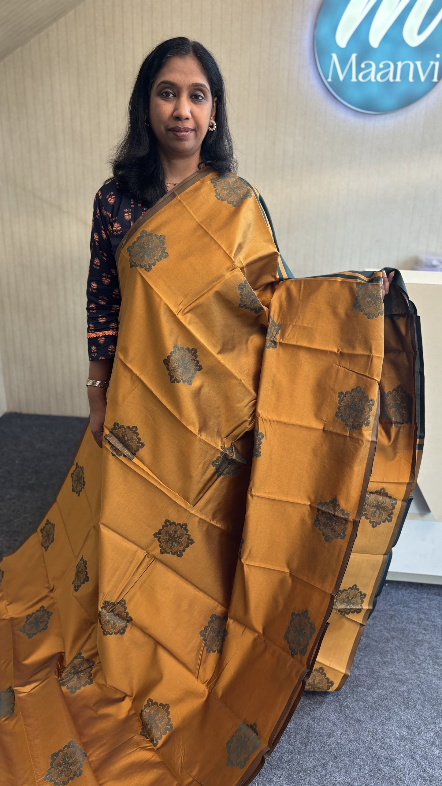 MAANVI SEMI SILK SAREE_MA-1014