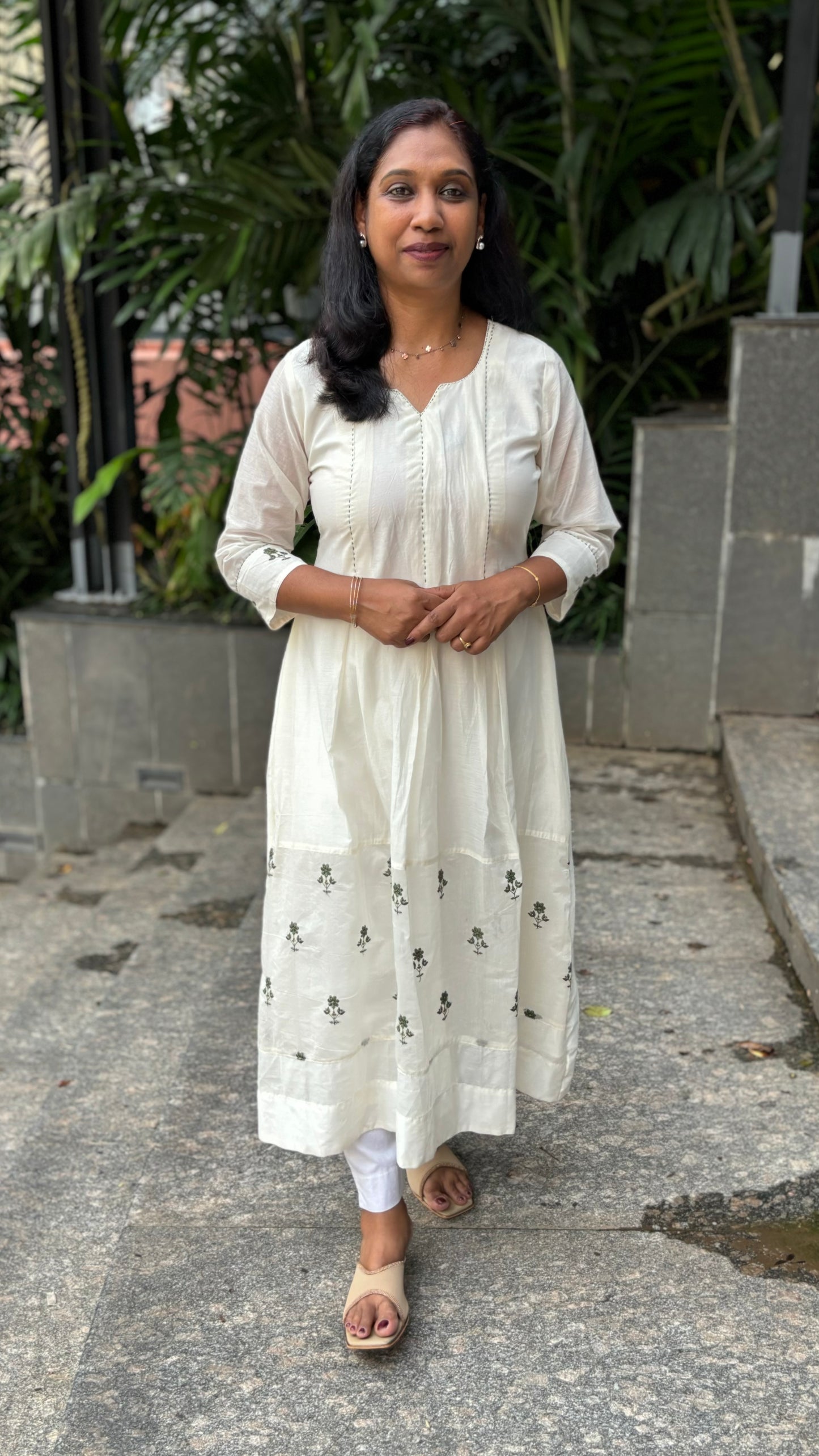 Maanvi Off White Chanderi A-Line Kurti with Green Embroidered Chanderi Patch Work & Kantha Work | MA-2062