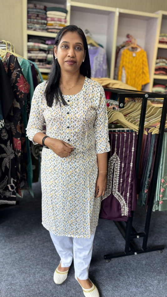 Casual Cotton Kurti – Perfect for Work & Outings
