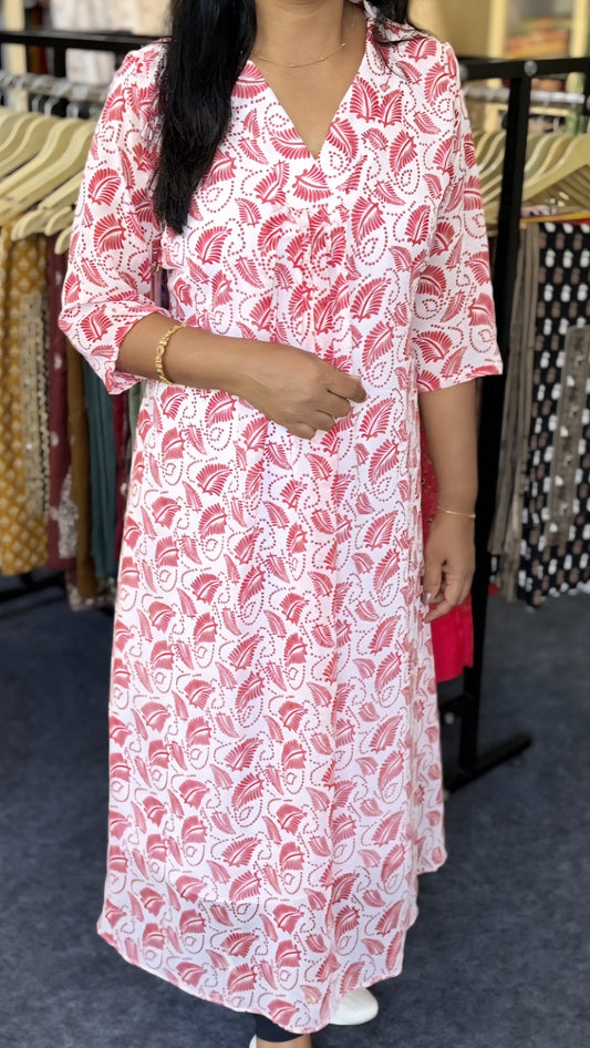 Star-Collar V-Neck Printed Kurti – White & Red | Maanvi In House