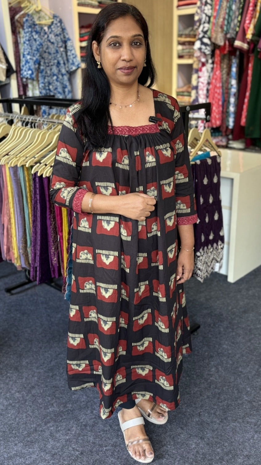 Maanvi Cotton A-Line Kurti with Square Neck & Gathered Design | Lace Detail Black Printed Ethnic Wear for Women