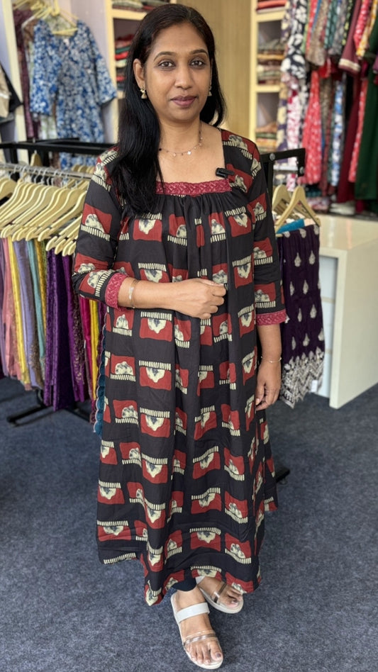 Maanvi Cotton A-Line Kurti with Square Neck & Gathered Design | Lace Detail Black Printed Ethnic Wear for Women